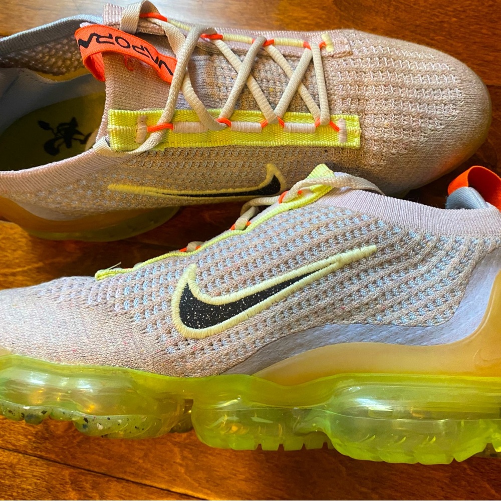 Women Nike Vapor Sneakers